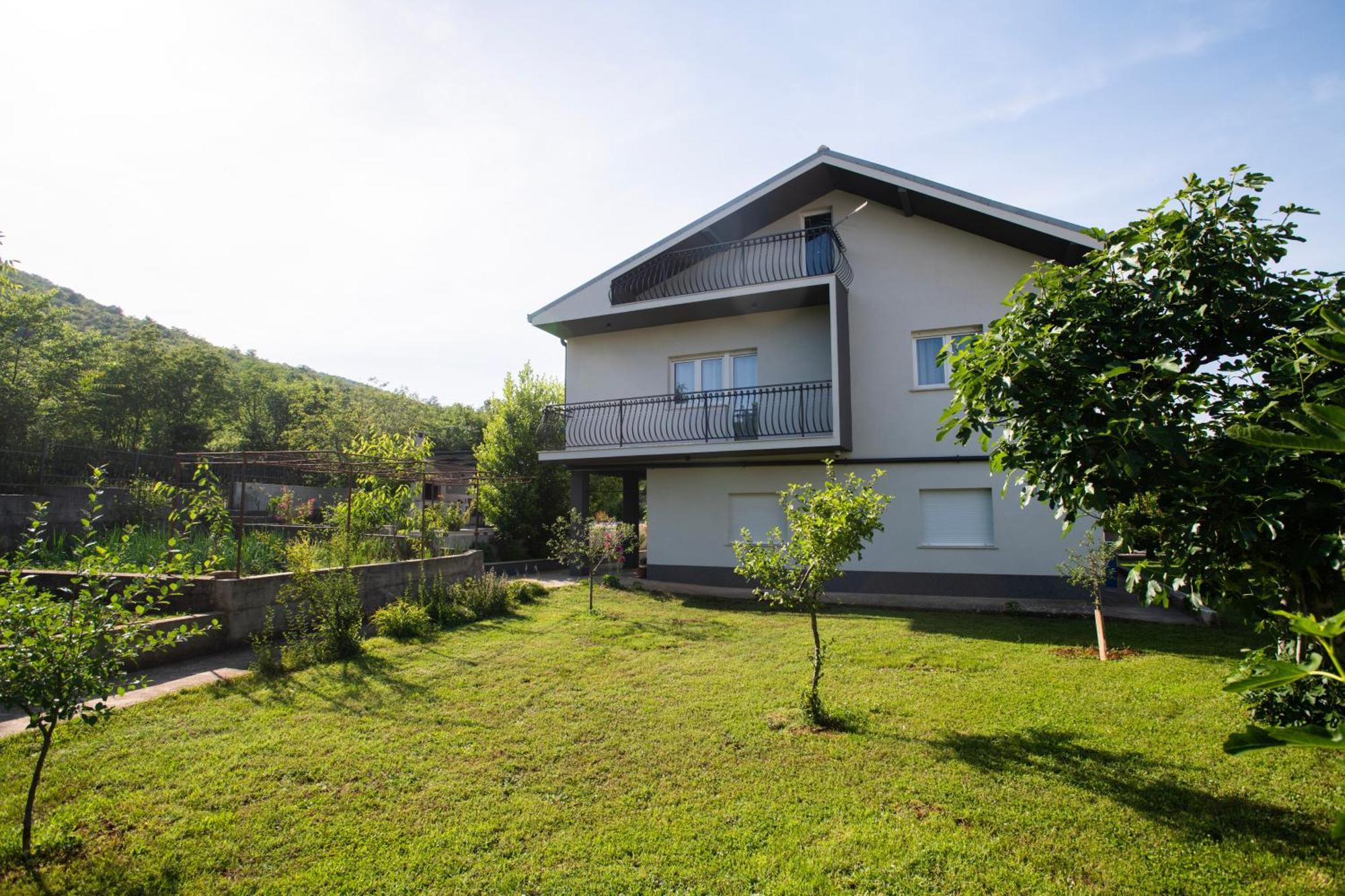 Villa Latica Dicmo Buitenkant foto